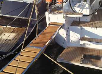 Rent a sailboat in Athens Marina - Oceanis 40.1