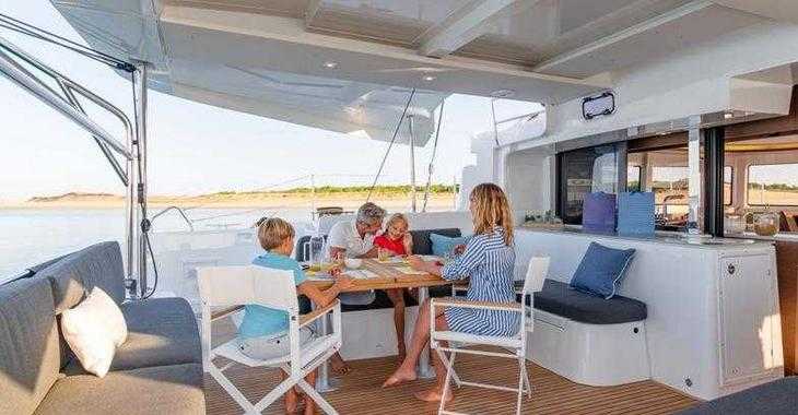 Rent a catamaran in Naousa Marina - Lagoon 46