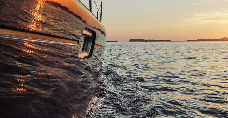 Chartern Sie segelboot in Ibiza Magna - Sun Odyssey 54DS