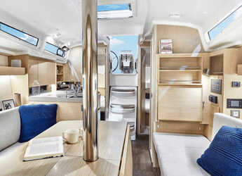 Alquilar velero en Nidri Marine - Oceanis 34.1 (Premium)