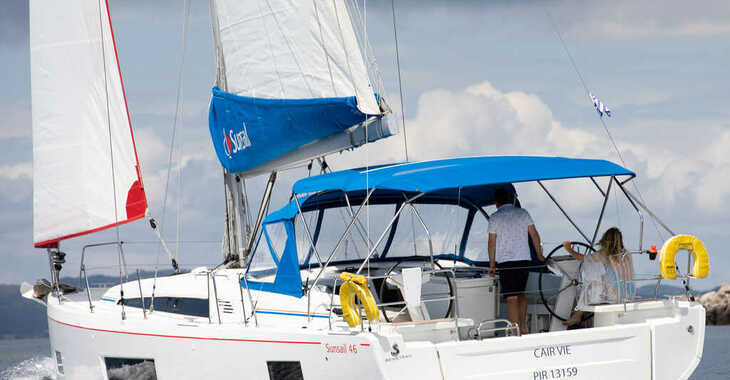 Chartern Sie segelboot in Marina Zeas - Sunsail 46.4 (Premium Plus)