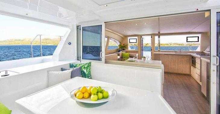 Rent a catamaran in Captain Oliver's Marina - Moorings 4000/3 (Club)