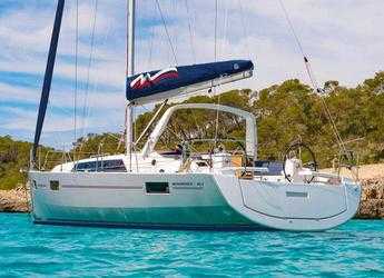 Rent a sailboat in Marina di Procida - Moorings 42.1
