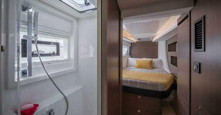 Rent a catamaran in Marina di Procida - Moorings 4200/4 (Exclusive Plus)