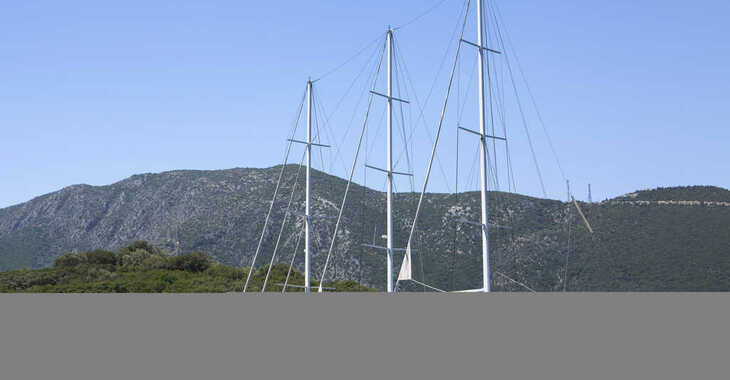 Rent a schooner in Lavrion Marina - Gulet Artemis