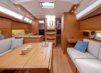 Alquilar velero en Nidri Marine - Dufour 390 (3 WC)