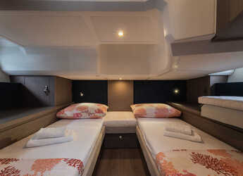 Louer bateau à moteur à Marina Frapa - Gran Turismo 41