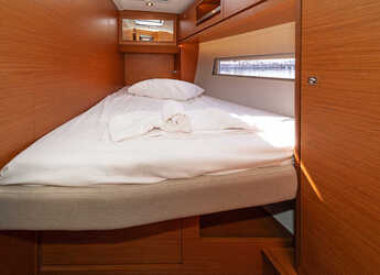 Rent a sailboat in Kos Marina - Dufour 470