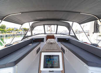 Rent a sailboat in Kos Marina - Dufour 470