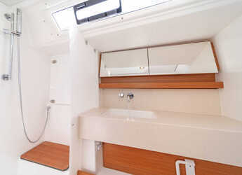 Rent a sailboat in Kos Marina - Dufour 470