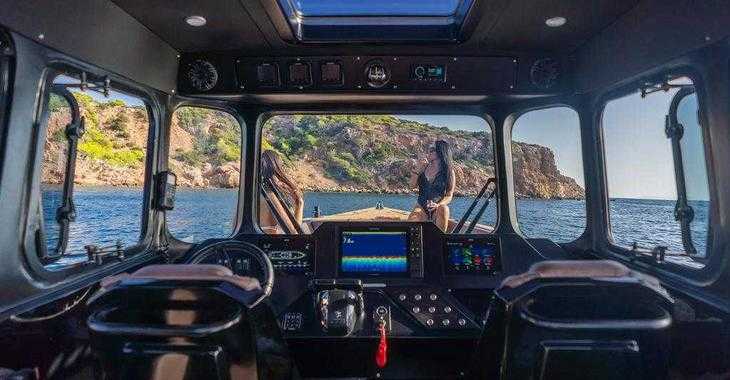 Rent a motorboat in Alimos Marina - Rafnar 1200 Leisure