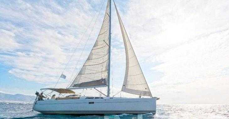 Rent a sailboat in Nea Peramos - Hanse 430