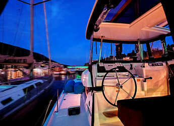 Rent a catamaran in Marina Frapa Dubrovnik - Lagoon 42