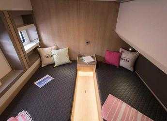 Rent a catamaran in Fort Burt Marina - Bali 5.4 4 cab