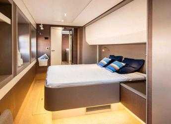 Rent a catamaran in Fort Burt Marina - Bali 5.4 4 cab