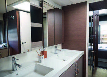 Rent a catamaran in Fort Burt Marina - Bali 5.4 4 cab