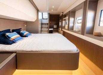 Rent a catamaran in Fort Burt Marina - Bali 5.4 4 cab