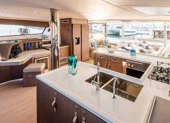 Rent a catamaran in Fort Burt Marina - Bali 5.4 4 cab