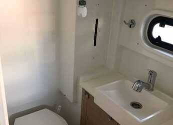 Rent a catamaran in Marina Uturoa - Bali 4.3 - 4 + 2 cab.