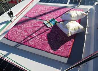 Rent a catamaran in Marina Uturoa - Bali 4.3 - 4 + 2 cab.