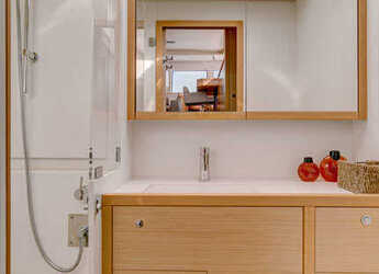 Rent a catamaran in Marina Uturoa - Lagoon 620 - 6 + 2 cab.