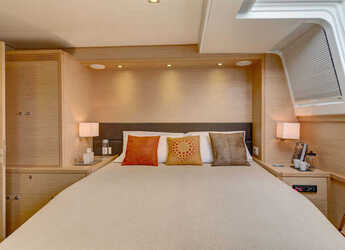 Rent a catamaran in Marina Uturoa - Lagoon 620 - 6 + 2 cab.