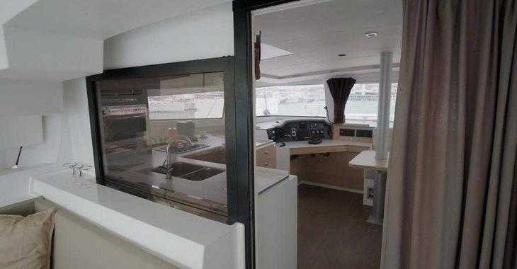 Rent a catamaran in Marina San Miguel - Bali 4.5 Open Space