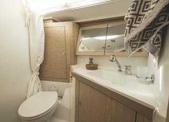 Rent a sailboat in Porto Capo d'Orlando Marina - Oceanis 45