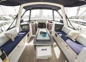 Rent a sailboat in Porto Capo d'Orlando Marina - Oceanis 45