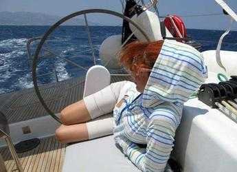 Chartern Sie segelboot in Finikas - Hanse 540e