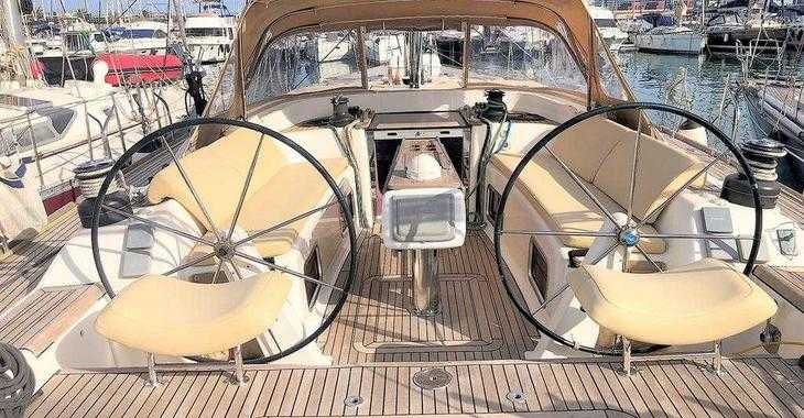 Rent a sailboat in Marina Real Juan Carlos I - Dufour 525 Grand Large