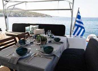 Louer catamaran à Marina Zeas - Lagoon 46 