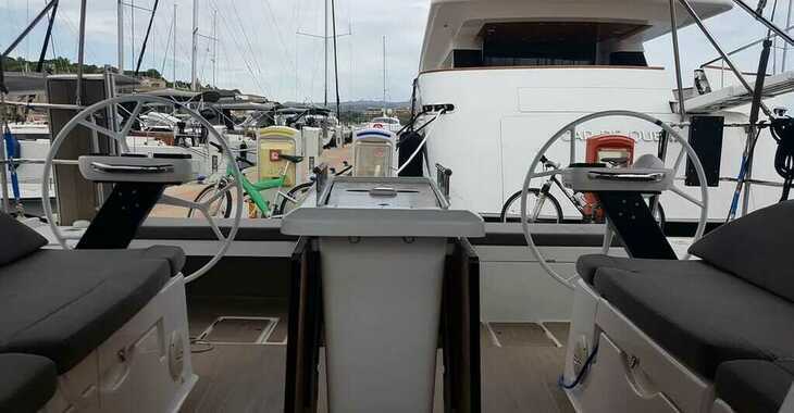 Rent a sailboat in Marina di Portisco - Dufour 430 Grand Large