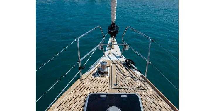 Rent a sailboat in Porto Olbia - Sun Odyssey 519