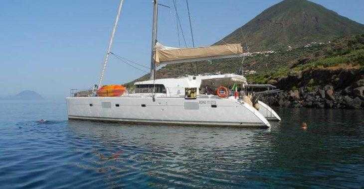 Rent a catamaran in Marina di Santa Teresa Gallura (Longosardo) - Lagoon 500
