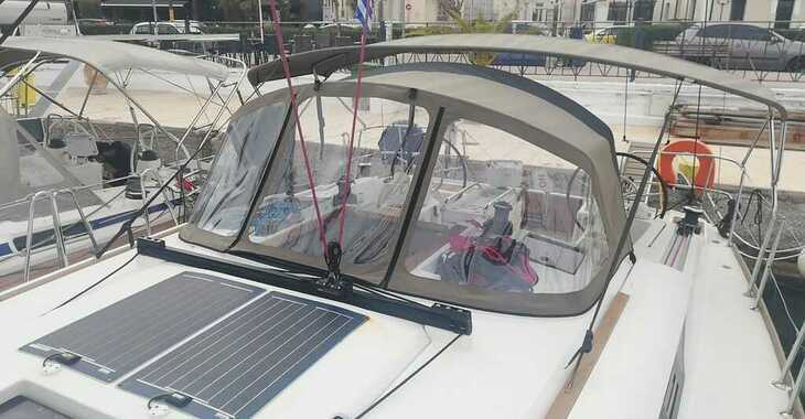 Rent a sailboat in Lavrion Marina - Sun Odyssey 439