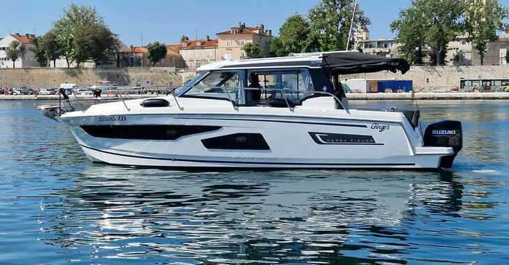 Rent a motorboat in Zadar Marina - Merry Fisher 1095 