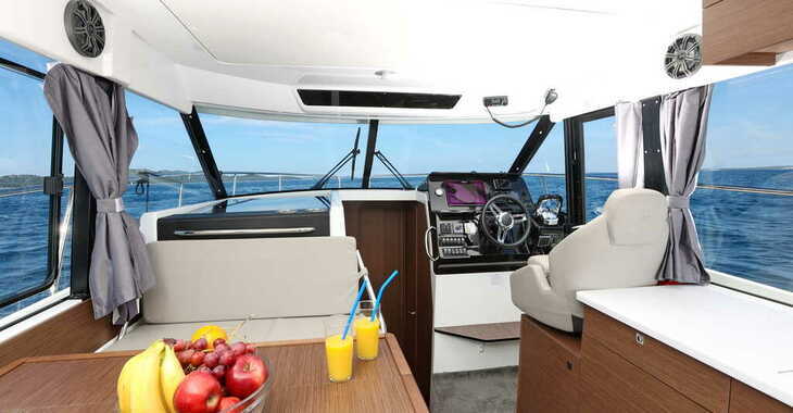Rent a motorboat in Marina Tankerkomerc - Merry Fisher 1095 