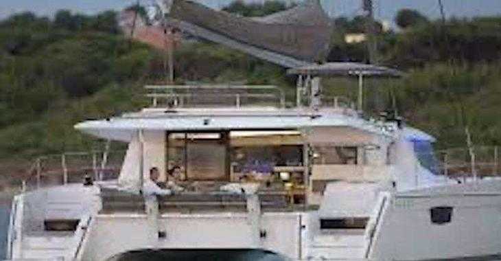 Rent a catamaran in Punat - Fountaine pajot 50
