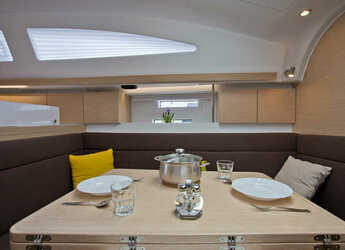 Alquilar velero en Rabac - Elan Impression 40