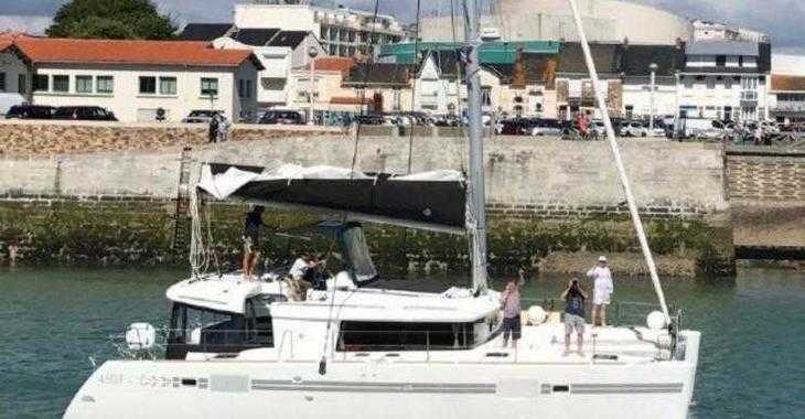 Rent a catamaran in Rodi Garganico - Lagoon 450  Fly