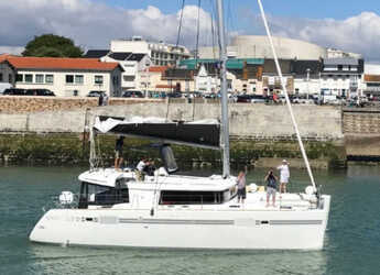 Rent a catamaran in Rodi Garganico - Lagoon 450  Fly