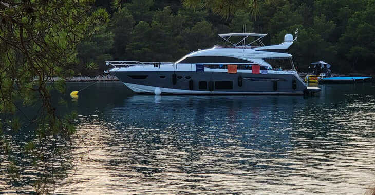 Chartern Sie yacht in ACI Marina Split - Princess 68