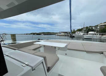 Rent a catamaran in Nanny Cay - Bali 4.8 - 5 cab.
