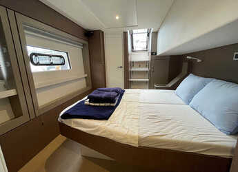 Rent a catamaran in Nanny Cay - Bali 4.8 - 5 cab.