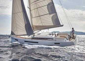 Rent a sailboat in Marina di Cannigione - Sun Odyssey 490