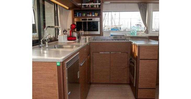 Rent a catamaran in Port of Santa Eulària  - Lagoon 46 OWNERS