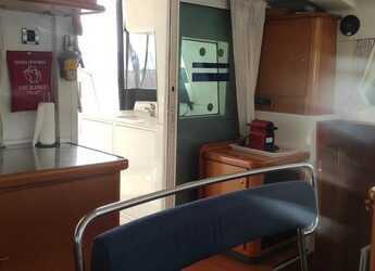 Alquilar catamarán en Marina Eleusis - Lagoon 440