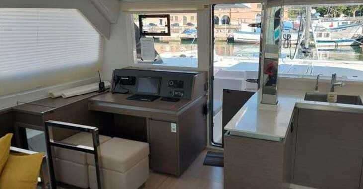 Rent a catamaran in Muelle de la lonja - Leopard 50 - 5 + 1 cab