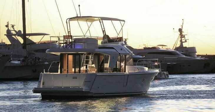 Chartern Sie motorboot in Marina Frapa - Swift Trawler 35